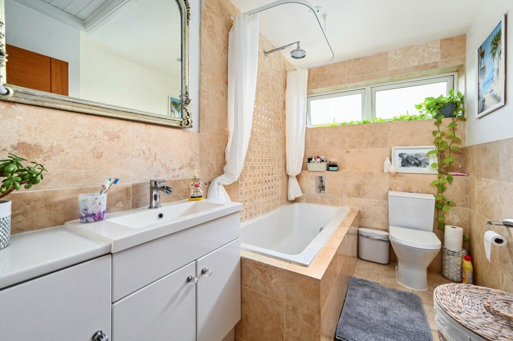 Additional property image - Lesser Foxholes, Shoreham, West Sussex, BN43