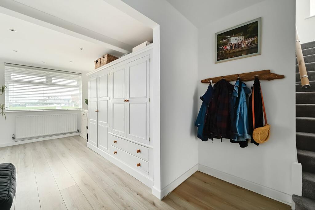 Additional property image - Falcon Close, Shoreham Beach, West Sussex, BN43