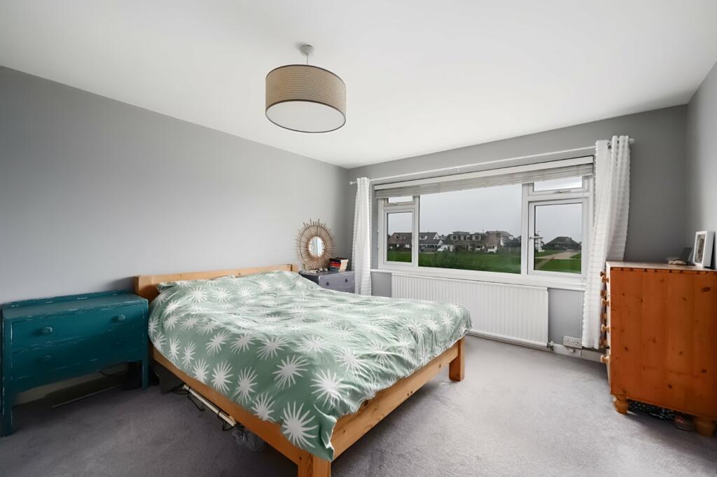 Additional property image - Falcon Close, Shoreham Beach, West Sussex, BN43