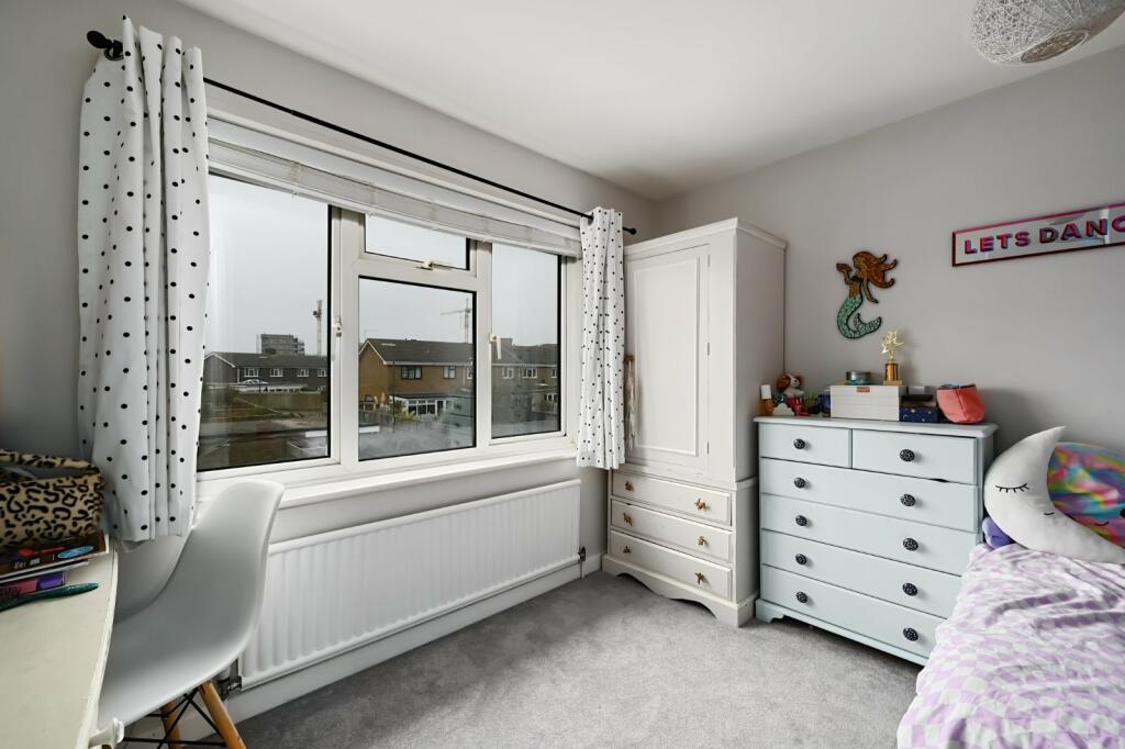 Additional property image - Falcon Close, Shoreham Beach, West Sussex, BN43