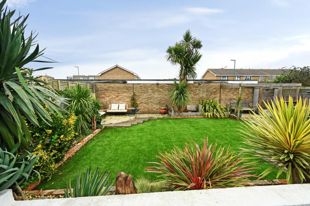Additional property image - Falcon Close, Shoreham Beach, West Sussex, BN43