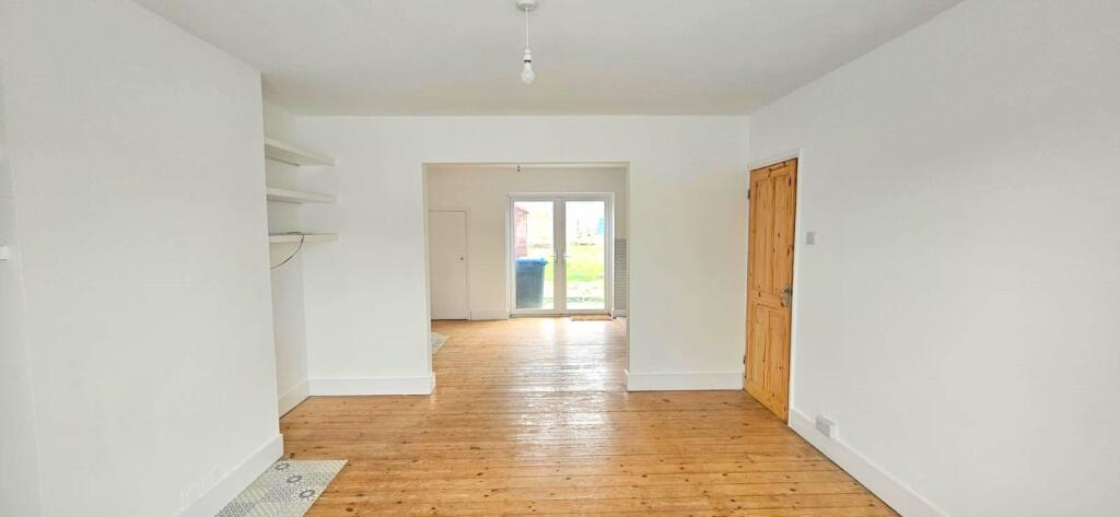 Additional property image - Connaught Avenue, Shoreham By Sea, BN43