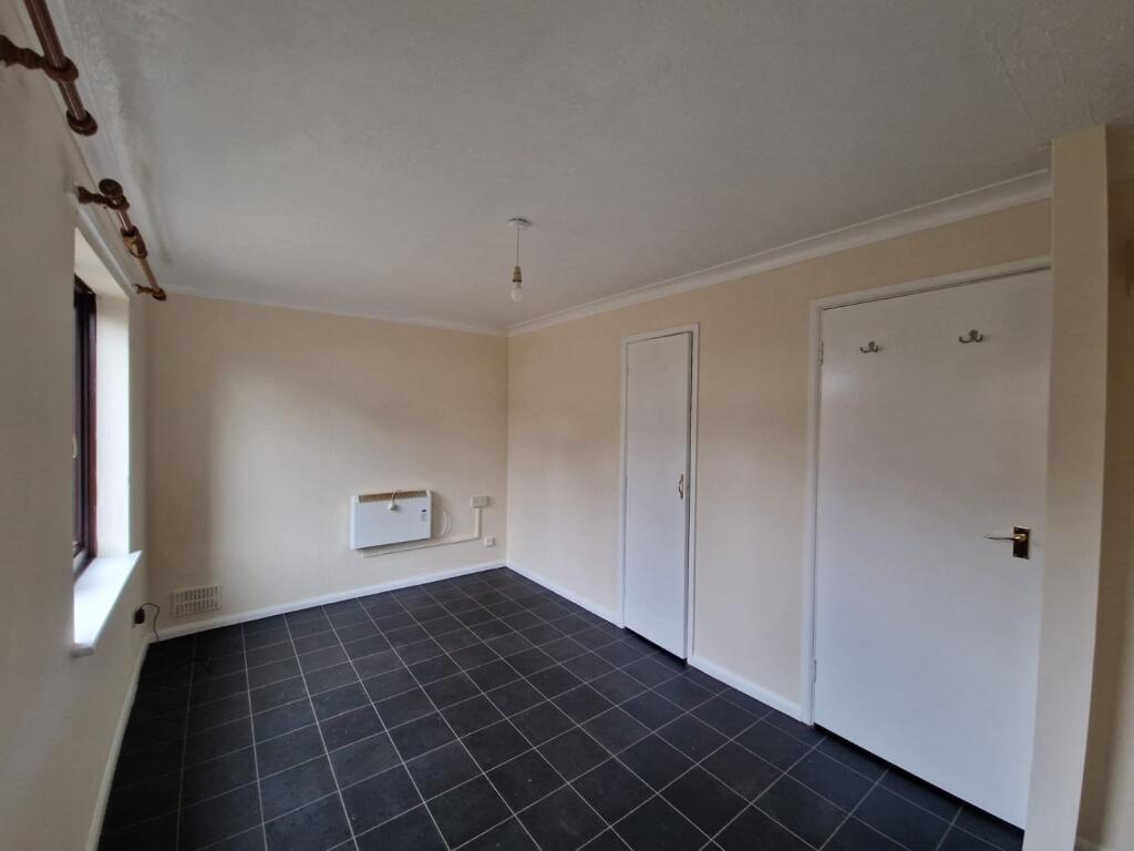 Additional property image - 9 The Willows, Grinstead Lane, Lancing, West Sussex, BN15