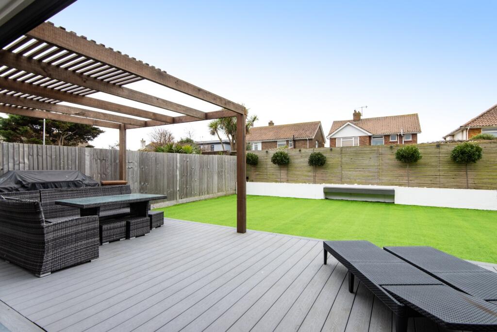 Additional property image - Falcon Close, Shoreham Beach, West Sussex, BN43