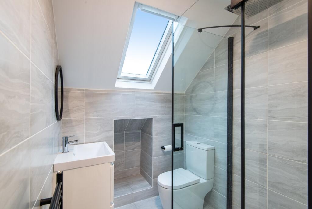 Additional property image - Falcon Close, Shoreham Beach, West Sussex, BN43
