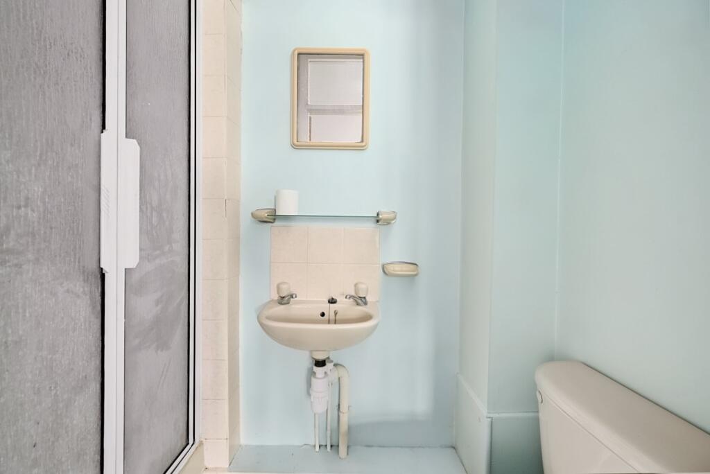Additional property image - King Charles Place, Emerald Quay, Shoreham, West Sussex, BN43