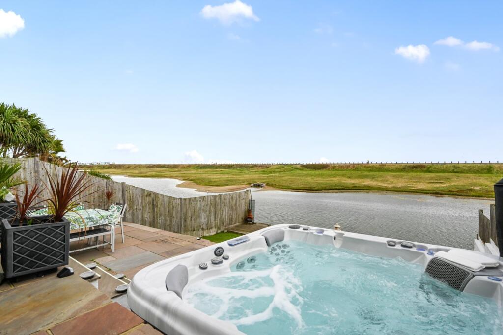 Main image of property: Brighton Road, Lancing, West Sussex, BN15