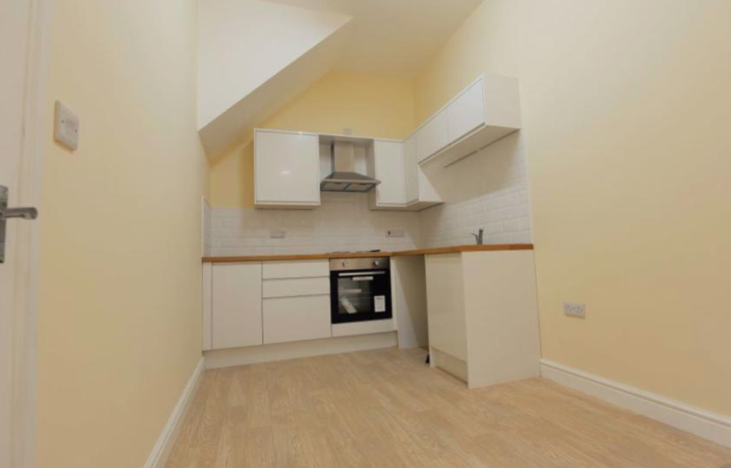 Main image of property: Armley Road - Flat 6 *Fully furnished*