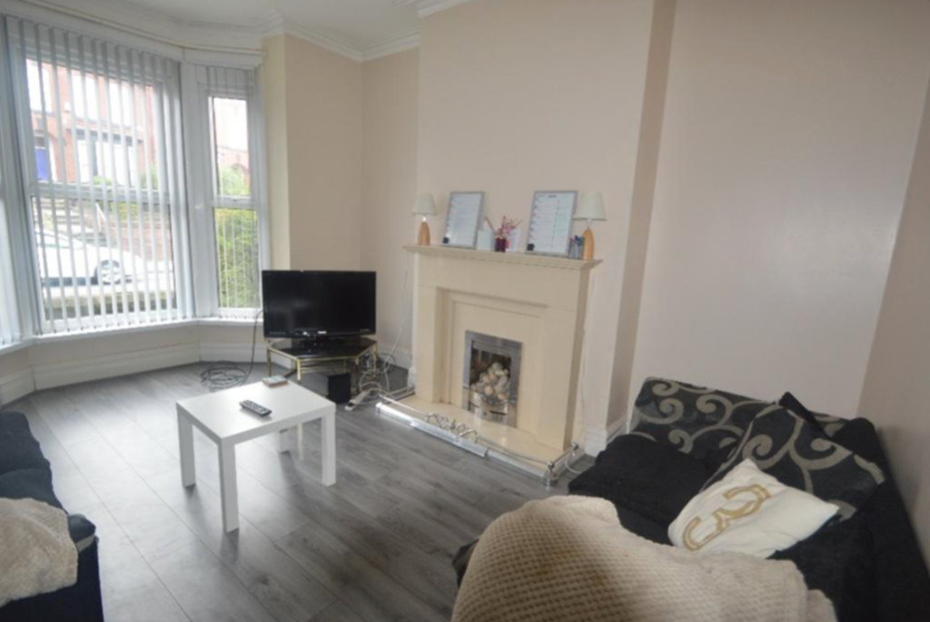 5 bedroom house for rent in Cardigan Road, Leeds, West Yorkshire, LS6