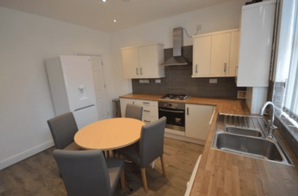 Main image of property: Welton Grove, Leeds, West Yorkshire, LS6