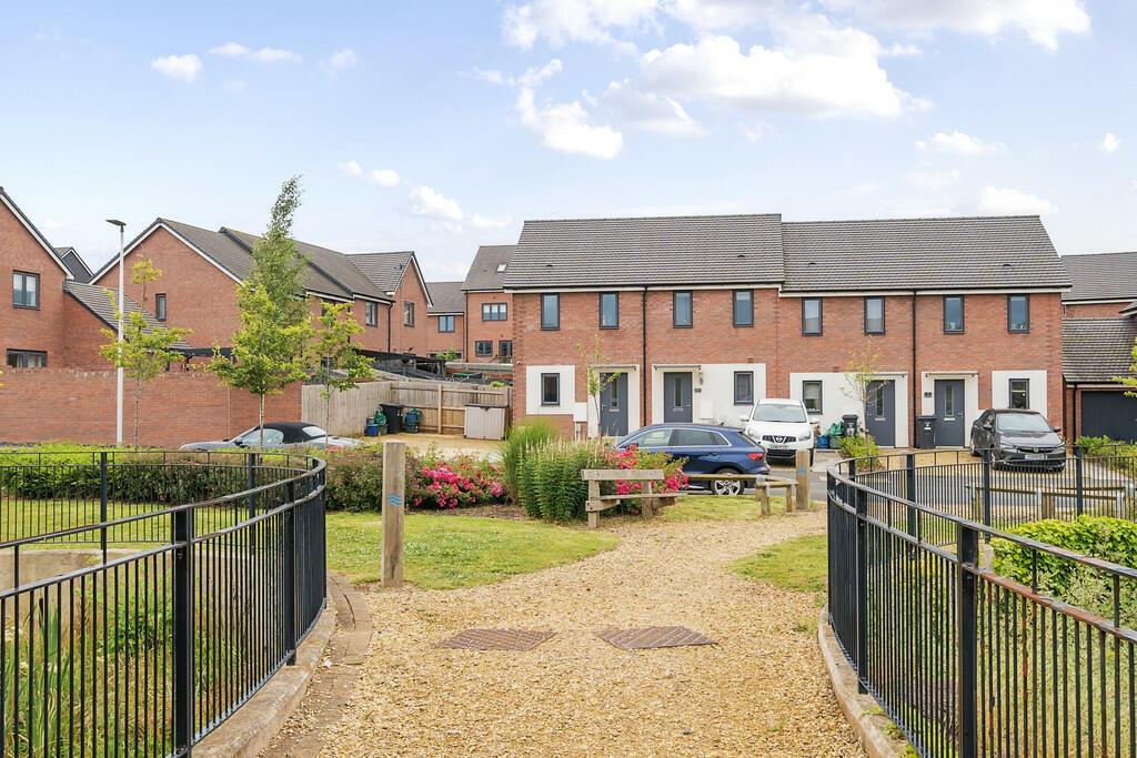 Main image of property: Garland Meadow, Tithebarn, EX1 3RR