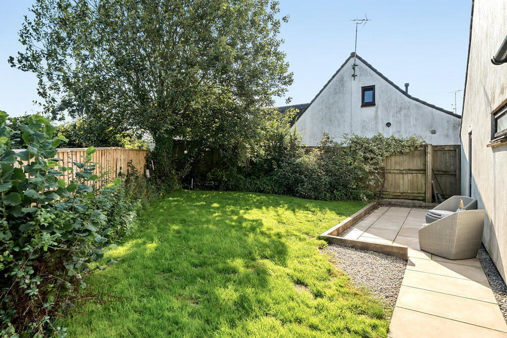 Main image of property: Longmeadow, Broadclyst, EX5 3JF