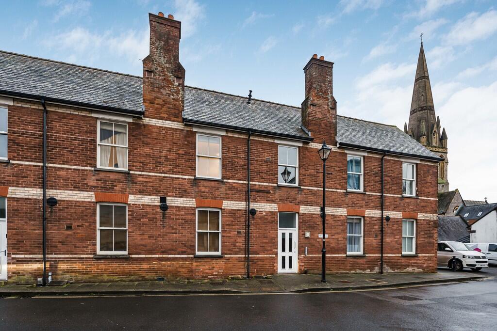 Main image of property: Mount Dinham Court, Exeter, EX4 4FP