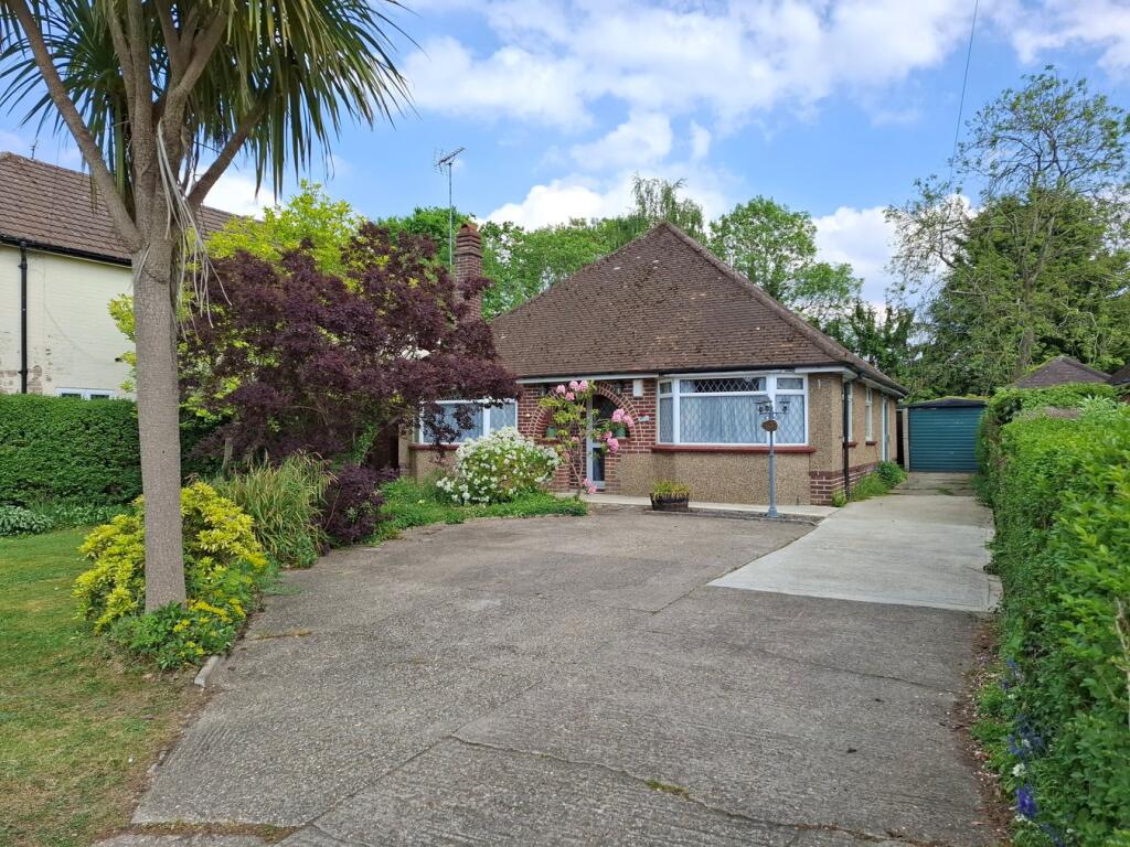 Main image of property: Park Lane, Tilehurst, Reading, RG31