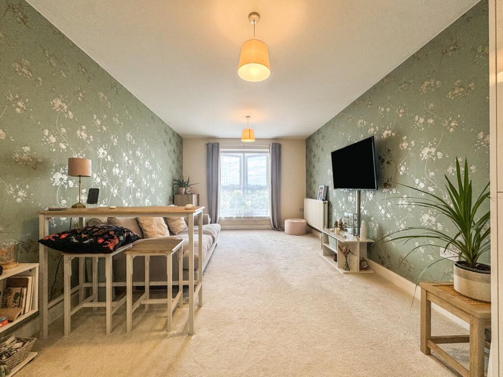 Main image of property: Moulsford Mews, Reading, RG30