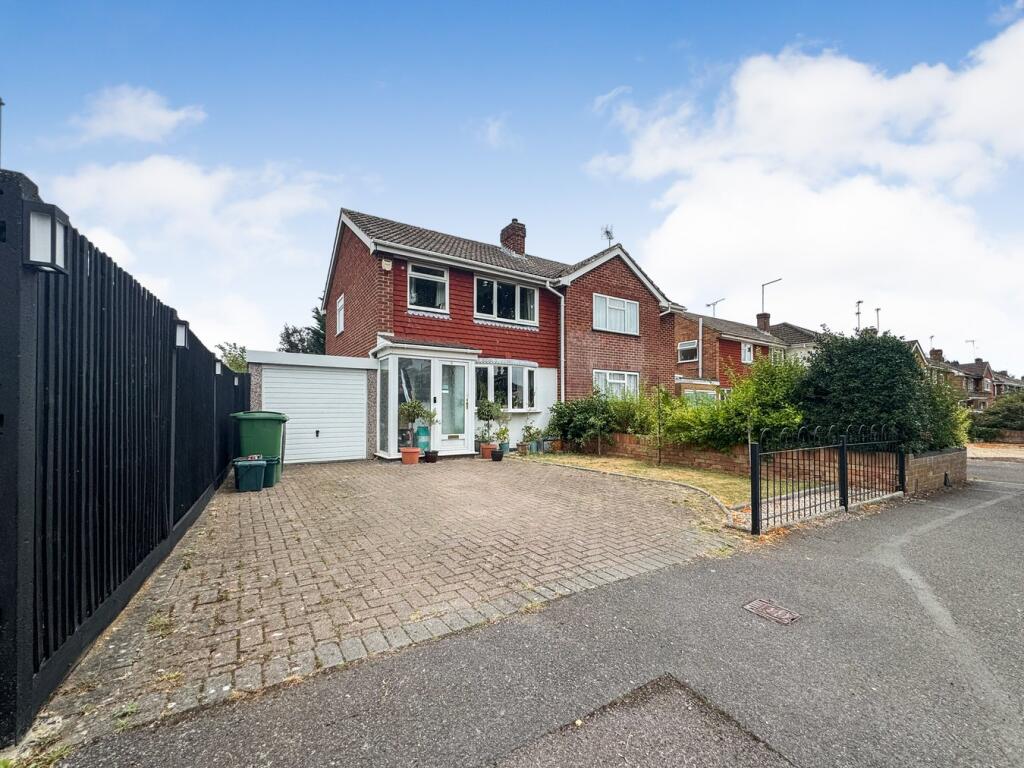 Main image of property: Fullbrook Crescent, Tilehurst, Reading, RG31