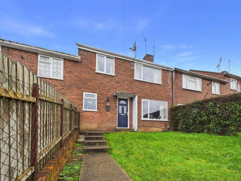 Main image of property: Vale Crescent, Tilehurst, Reading, RG30