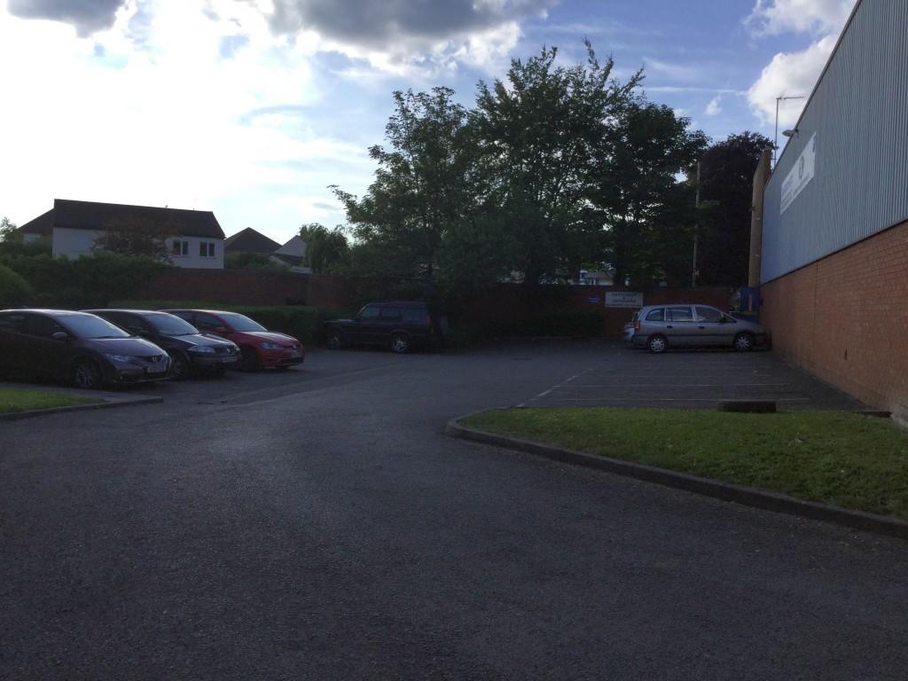 Garage for sale in Dunstable, Bedfordshire, LU5