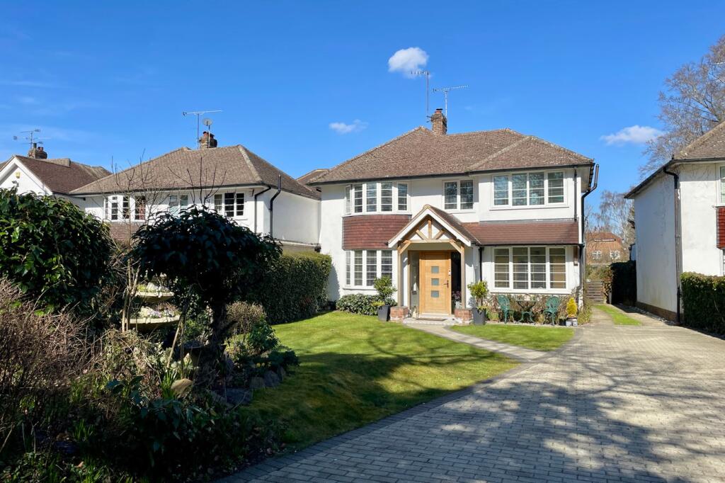 Main image of property: Albert Road, FARNBOROUGH, GU14