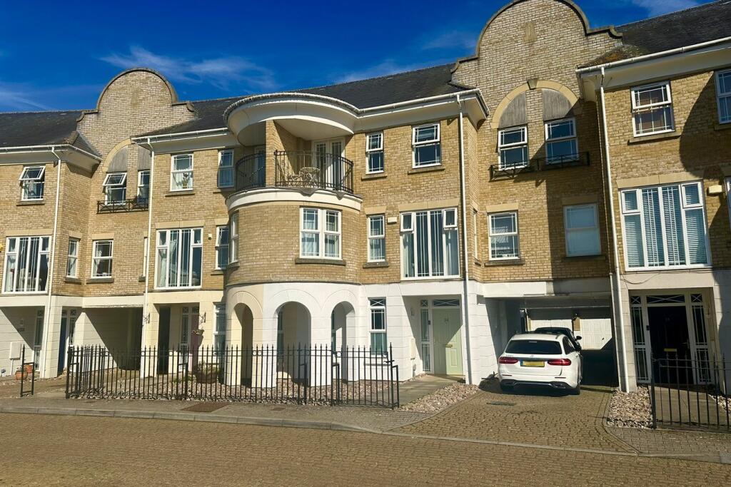 Main image of property: Dettingen Crescent, DEEPCUT, GU16