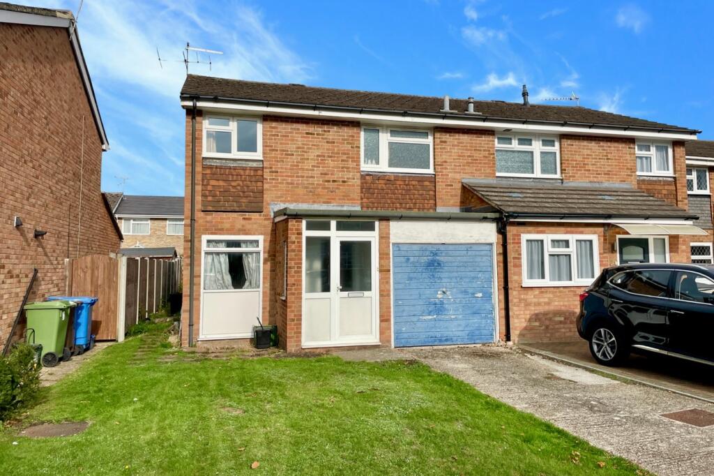 Main image of property: Saltram Road, FARNBOROUGH, GU14