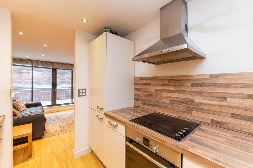 1 bedroom apartment for sale in Marconi House, Melbourne Street, City