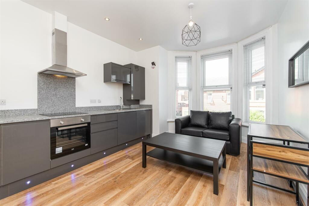 2 bedroom apartment for rent in Queens Road, Jesmond, Newcastle Upon Tyne, NE2