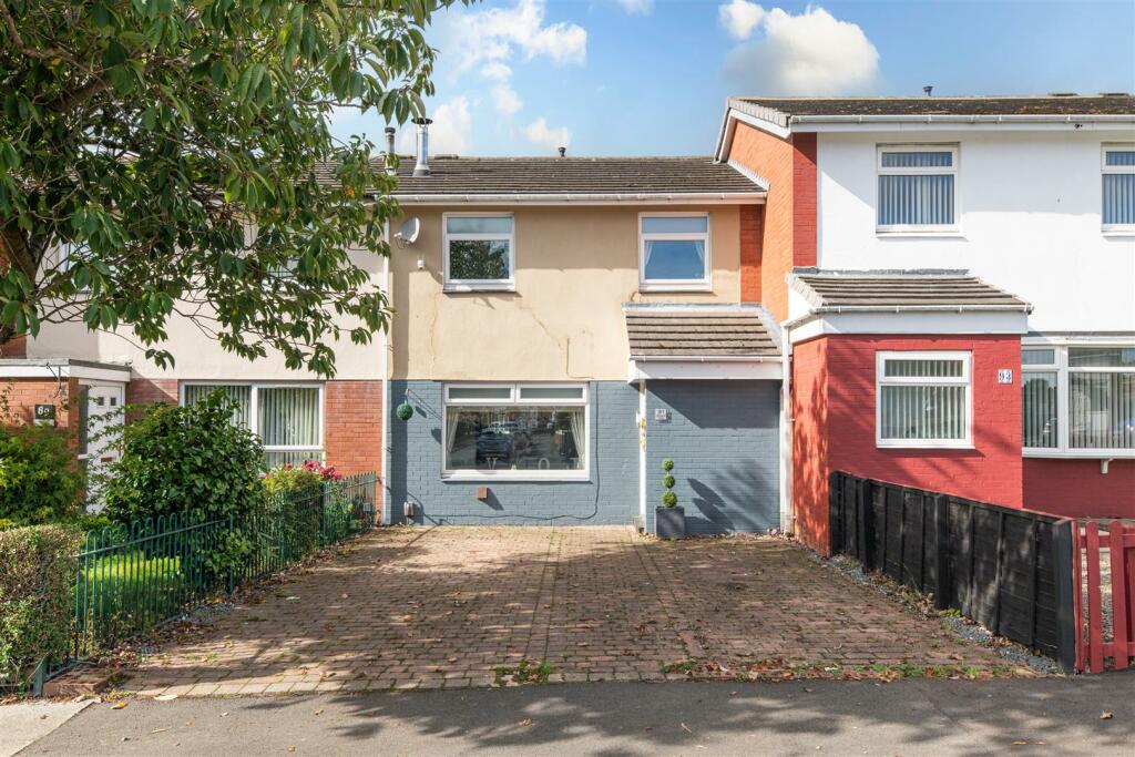 3 bedroom terraced house for sale in Windsor Drive, Wallsend, Newcastle