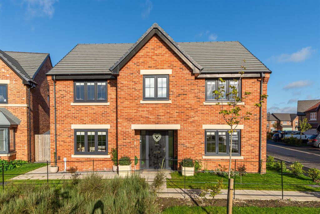 Main image of property: Mooney Crescent, Callerton, Newcastle Upon Tyne