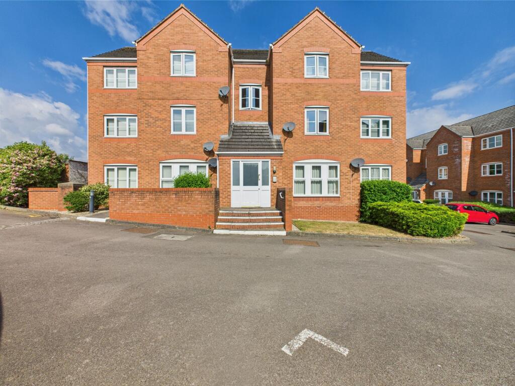 2 bedroom flat