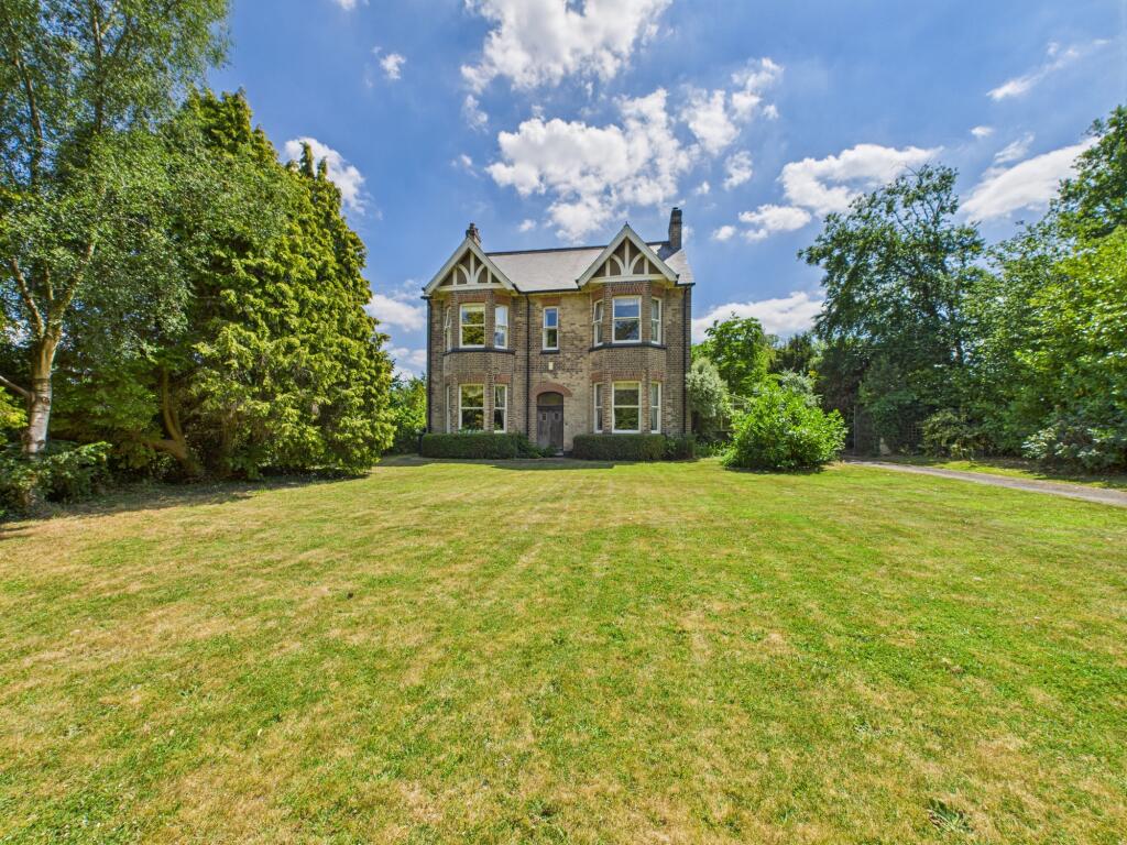 Main image of property: Kirkby Road, Barwell, LE9
