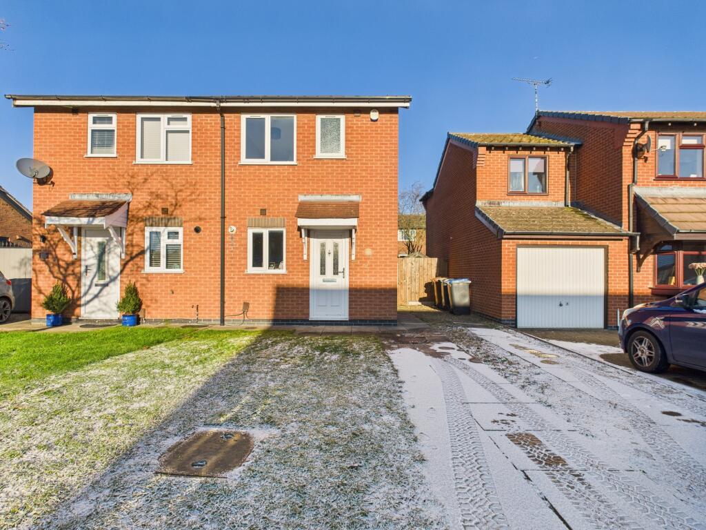 Main image of property: Leysmill Close, Hinckley, LE10
