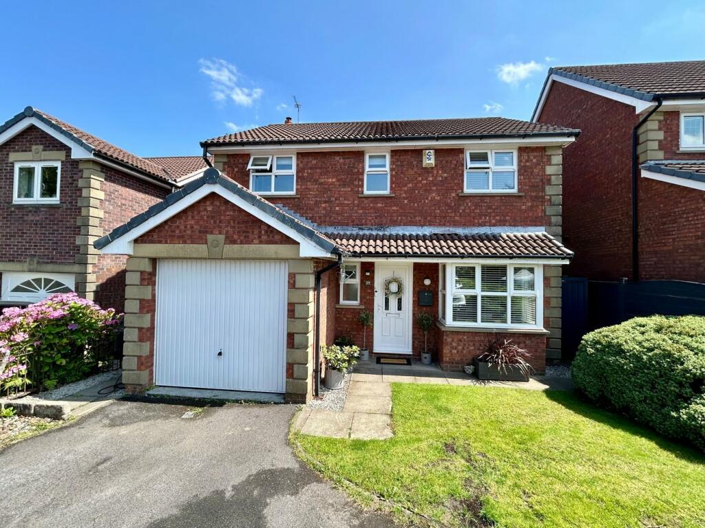 4 bedroom detached house for sale in Whittingham Drive, Ramsbottom