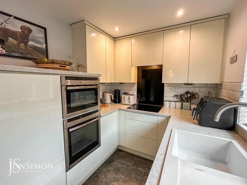 Additional property image - Heatherside Road, Ramsbottom, Bury, BL0