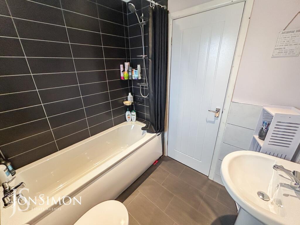 Additional property image - Roseberry Close, Ramsbottom, Bury, BL0