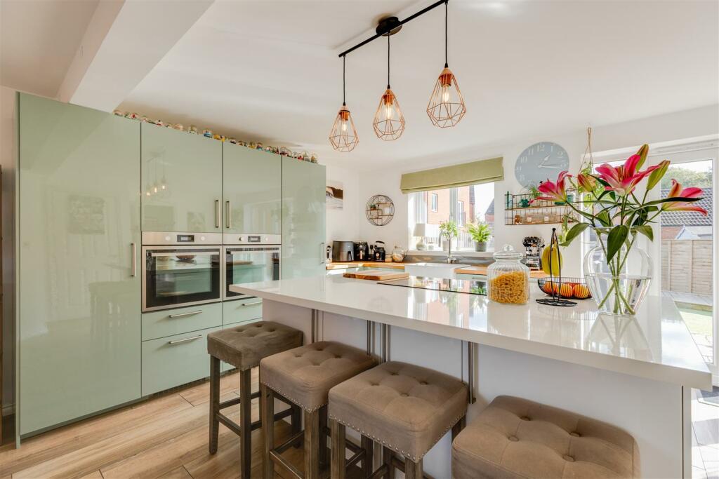 Additional property image - Goetre Fawr, Radyr, Cardiff