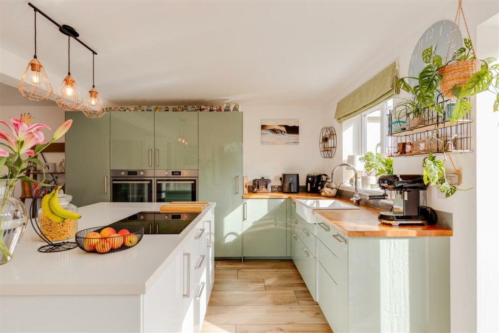 Additional property image - Goetre Fawr, Radyr, Cardiff