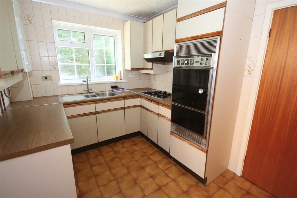 Additional property image - Cae Syr Dafydd, Cardiff