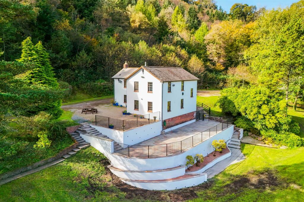 Additional property image - Main Road, Gwaelod-Y-Garth, Cardiff