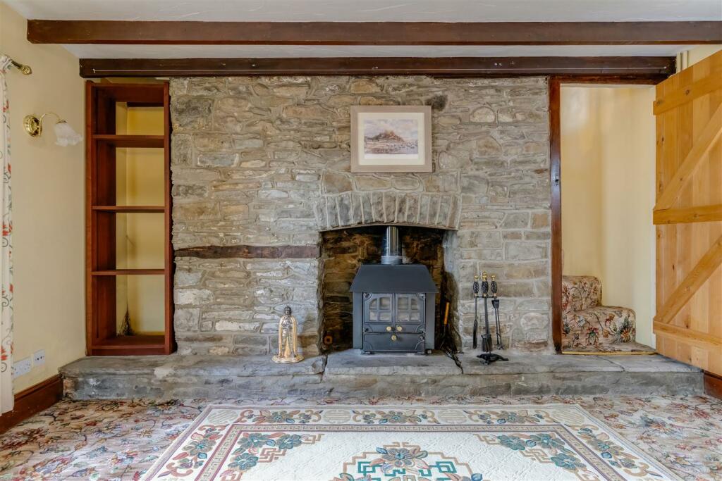 Additional property image - Main Road, Gwaelod-Y-Garth, Cardiff
