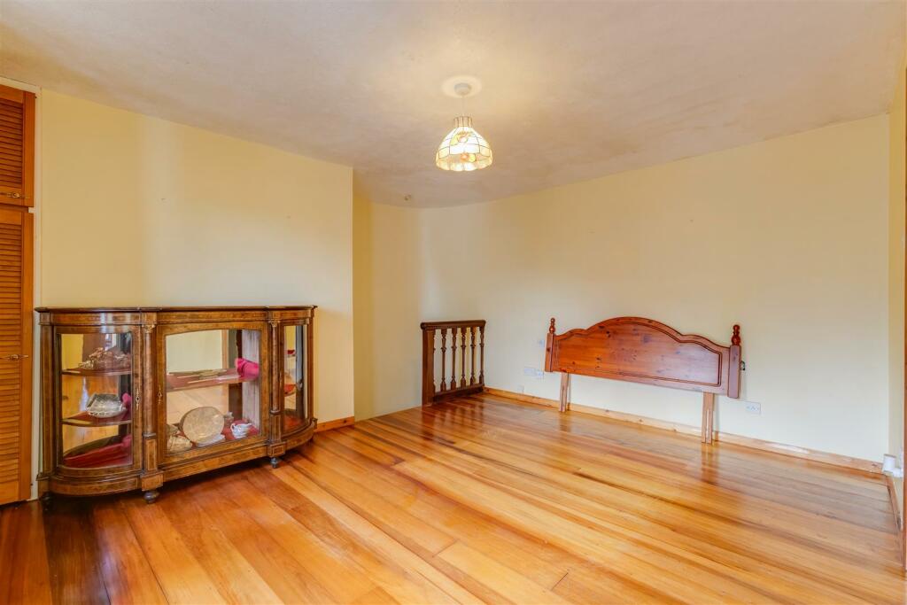 Additional property image - Main Road, Gwaelod-Y-Garth, Cardiff