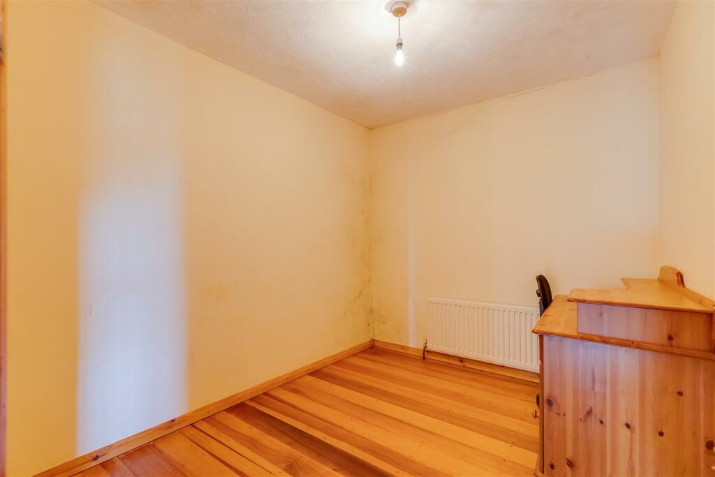Additional property image - Main Road, Gwaelod-Y-Garth, Cardiff