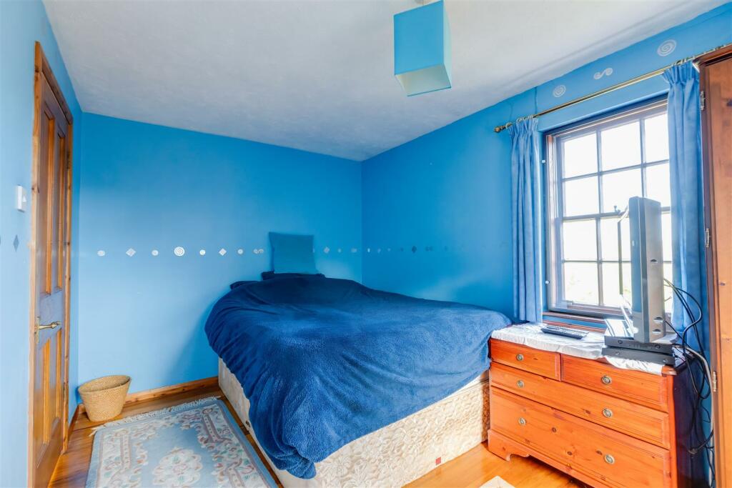 Additional property image - Main Road, Gwaelod-Y-Garth, Cardiff