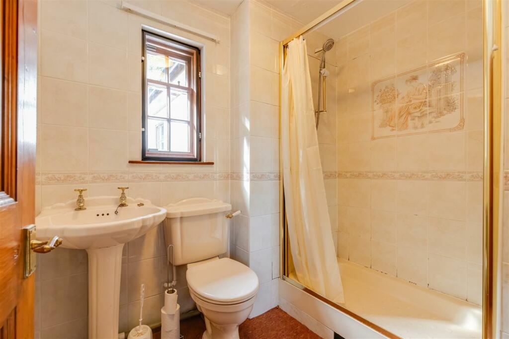 Additional property image - Main Road, Gwaelod-Y-Garth, Cardiff