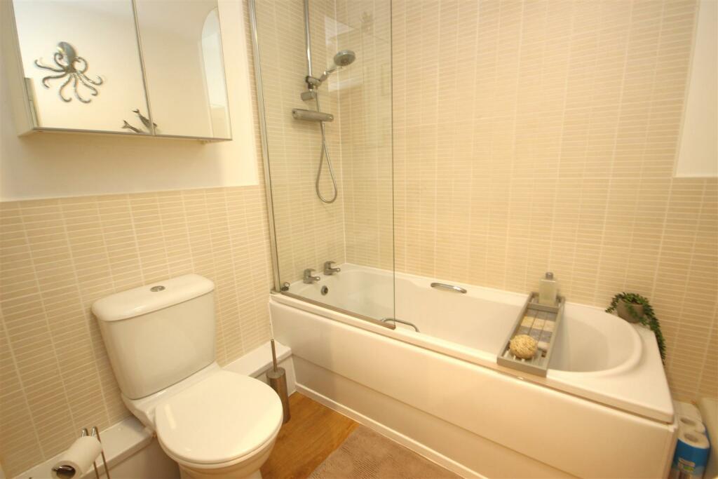 Additional property image - Wyncliffe Gardens, Cardiff
