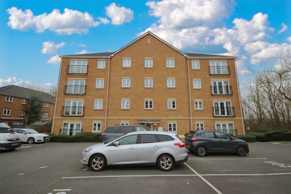 Additional property image - Wyncliffe Gardens, Cardiff