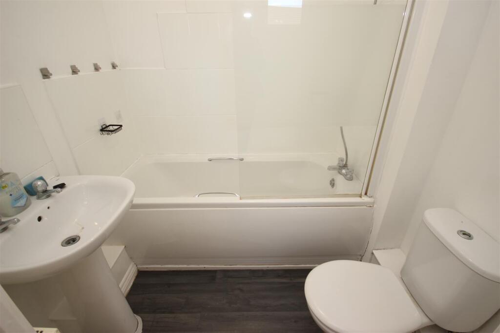 Additional property image - De Clare Drive, Radyr, Cardiff