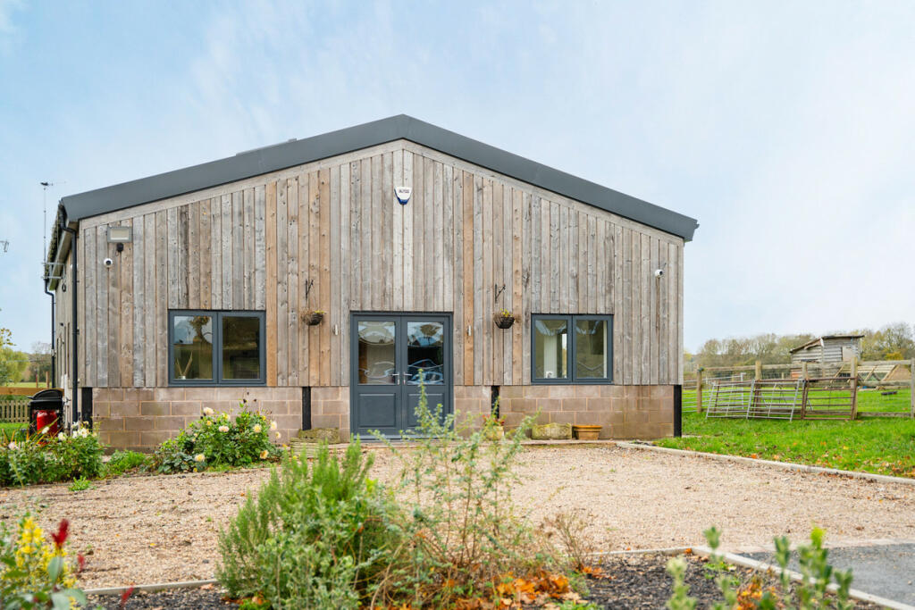Property image for Fockbury Road Dodford Bromsgrove, Worcestershire, B61 9AW