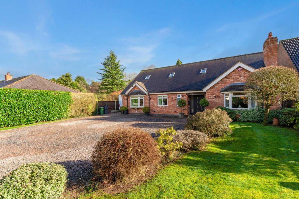 4 bedroom detached house for sale in Pikes Pool Lane Burcot Bromsgrove, Worcestershire, B60 1LJ, B60