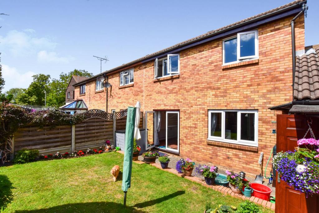 3 bedroom end of terrace house for sale in Archers, Harlow, CM19